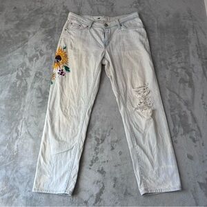 Hand Painted Levi Jeans Floral Sunflower Women Size 30  Boyfriend Boho Art Artsy